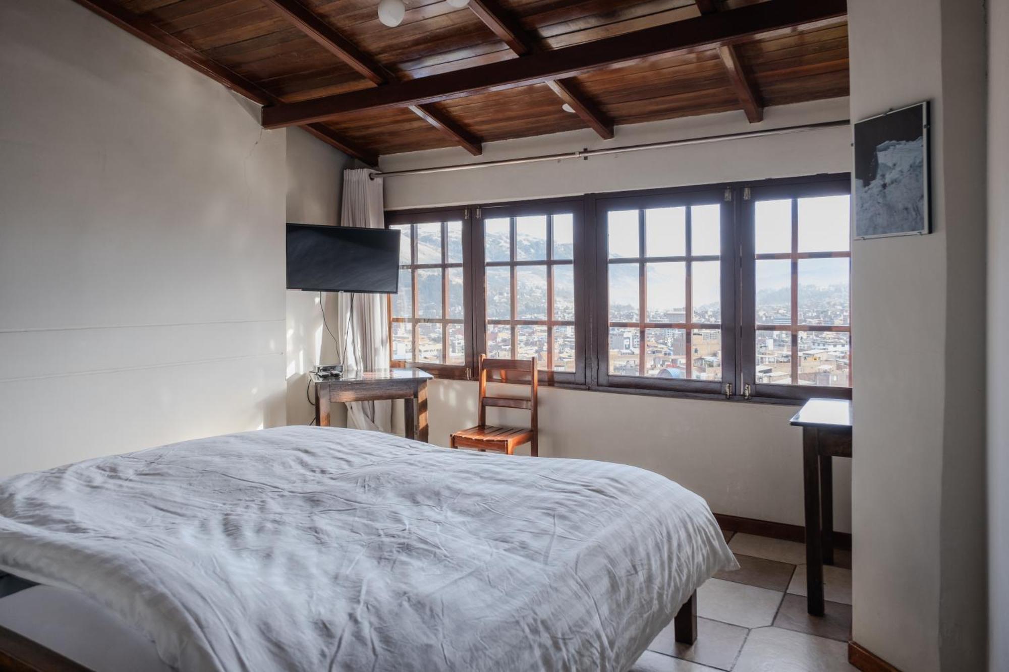 Hotel Santa Cruz Уарас Экстерьер фото