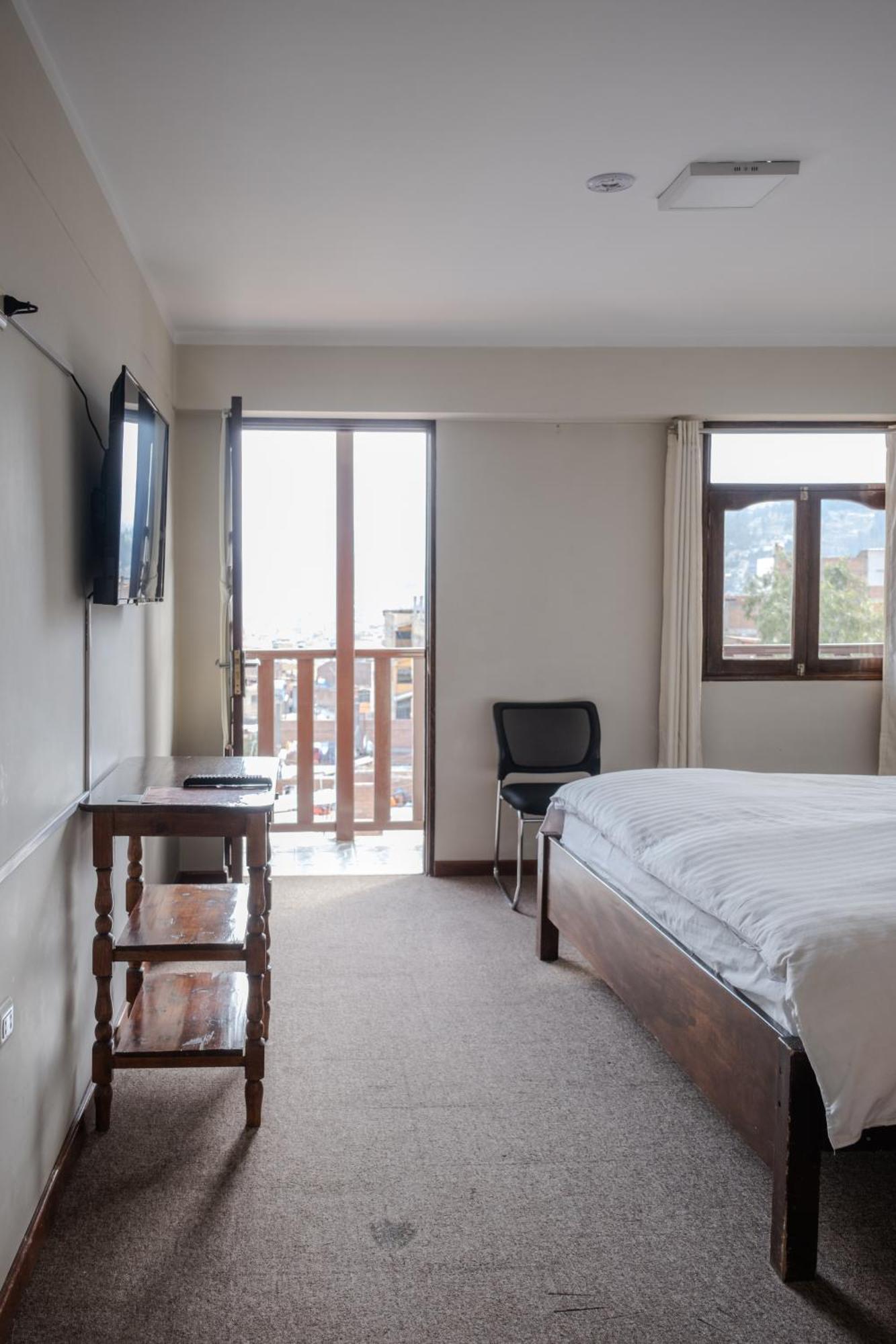 Hotel Santa Cruz Уарас Экстерьер фото