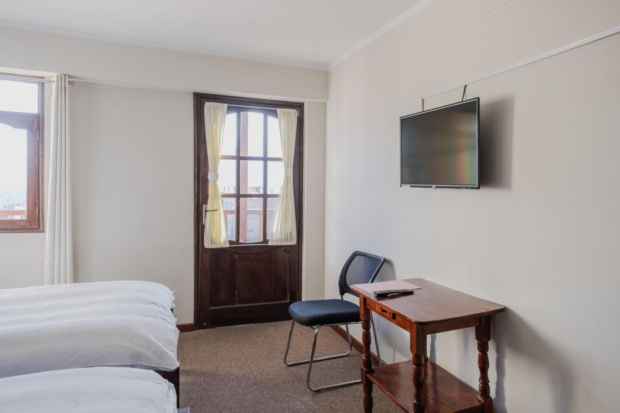 Hotel Santa Cruz Уарас Экстерьер фото